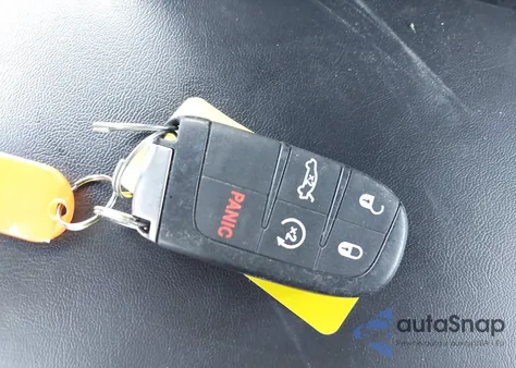 2015 Dodge Challenger R/T Shaker из США, поврежденный, VIN 2C3CDZAT4FH816717